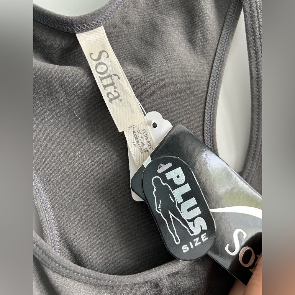 Sofra Plus‎ Size Racerback Tank Top - Picture 2 of 4